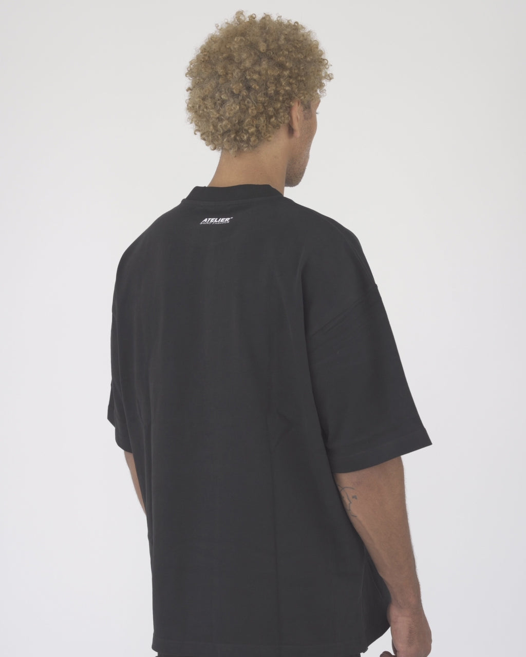 Raphaelite black oversize shirt
