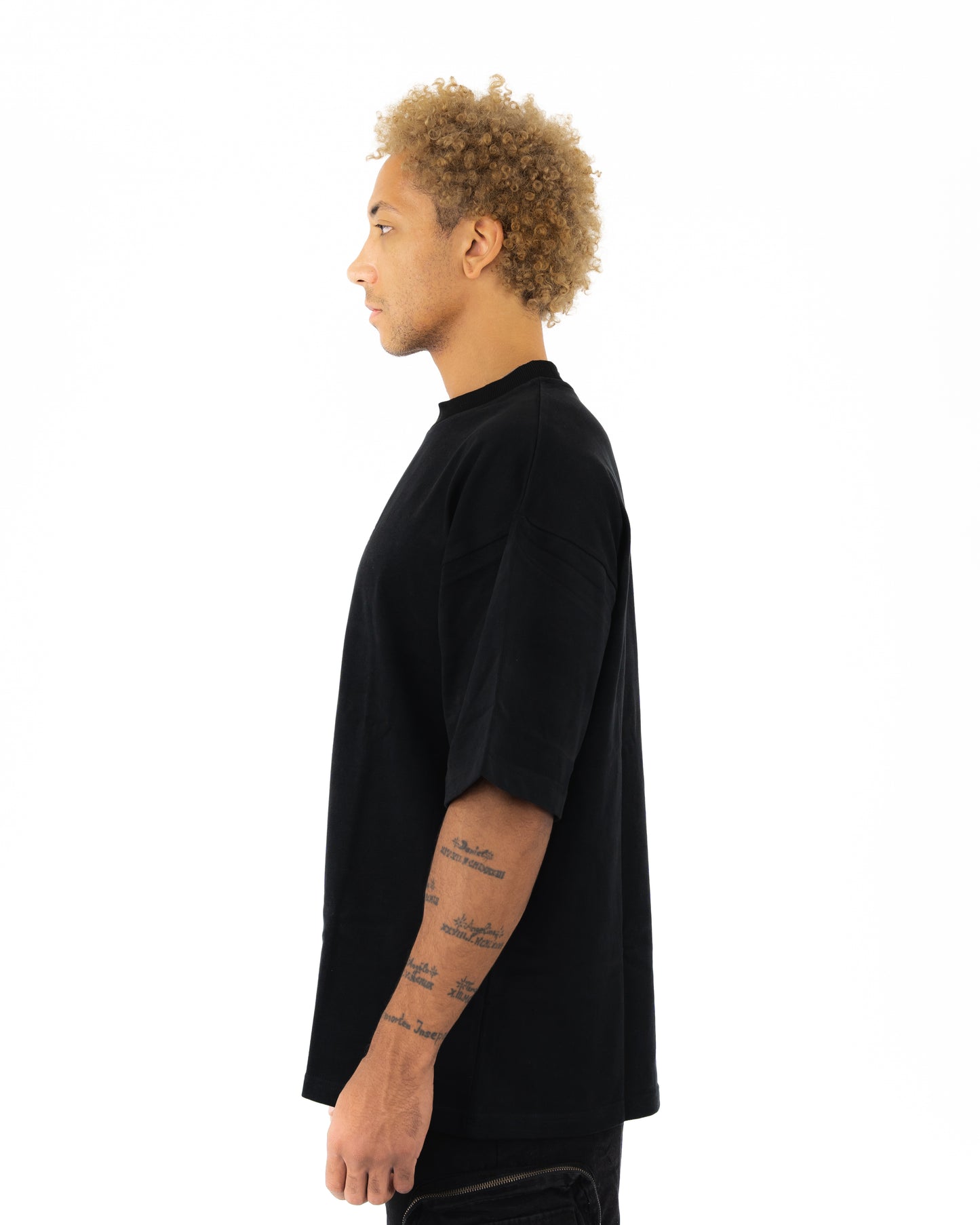 Raphaelite black oversize shirt